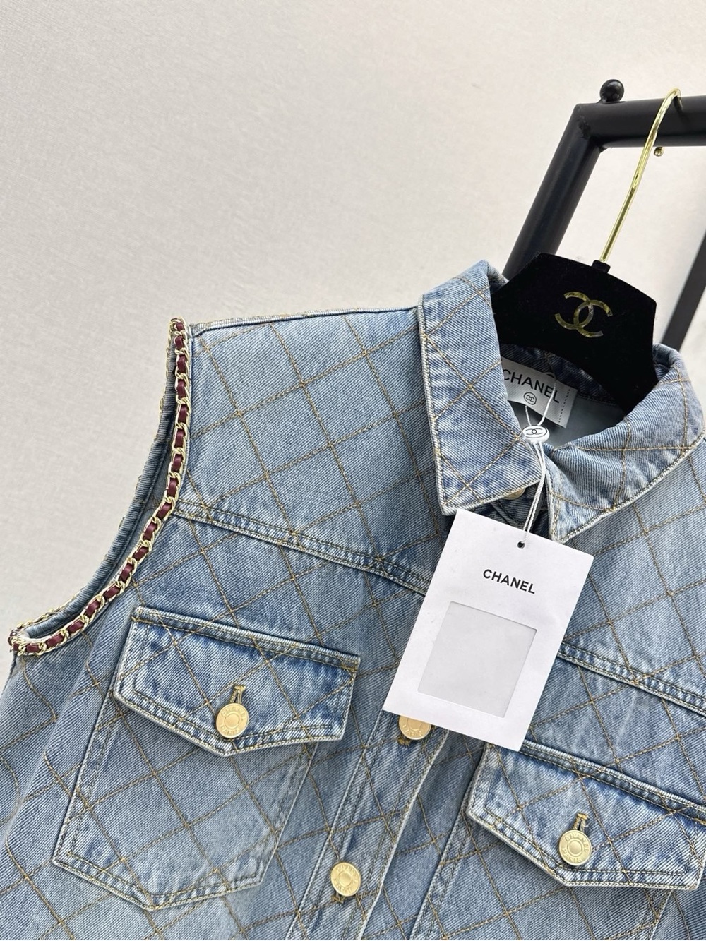 CHANEL Quilted Light Blue Denim Sleeveless Vest with Gold-Tone Buttons - Picture 5 of 9
